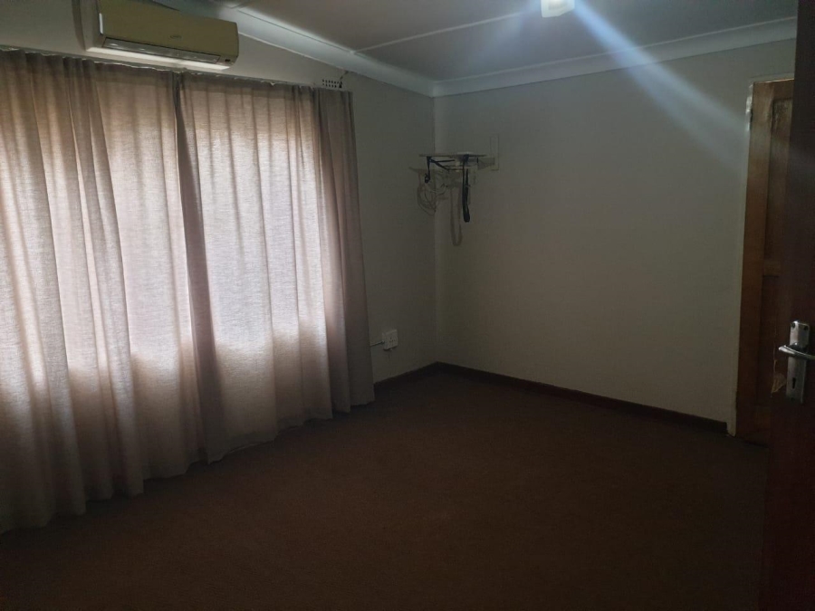 To Let 4 Bedroom Property for Rent in Kuruman Northern Cape